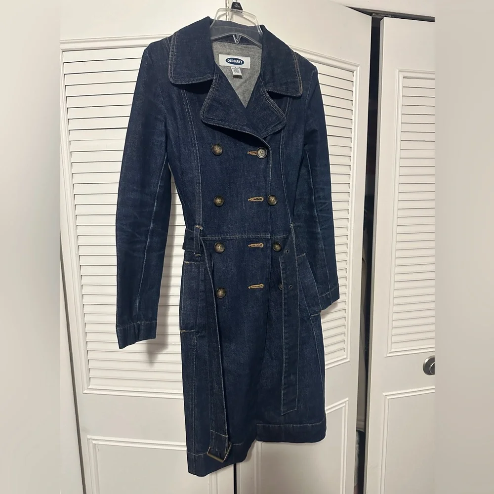 Old Navy Belted Denim Trench Coat
Size Small - Picture 1 of 5